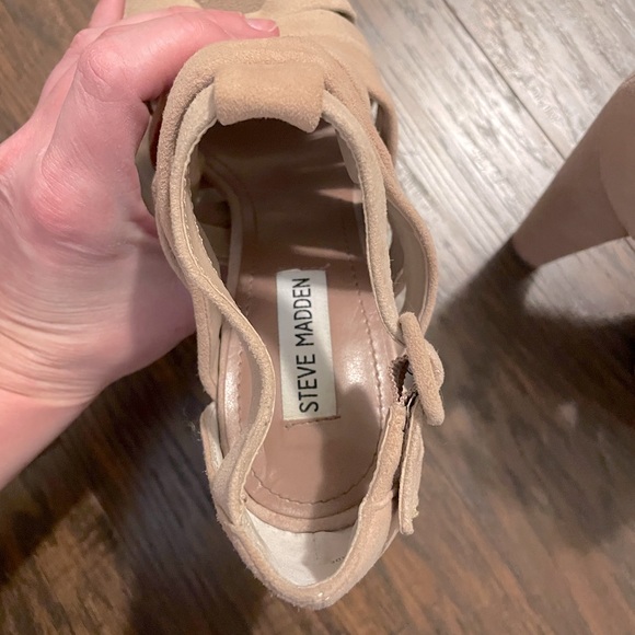 Steve Madden Nude Suede Platform Sandals Size 8 - worn once! - Picture 9 of 11